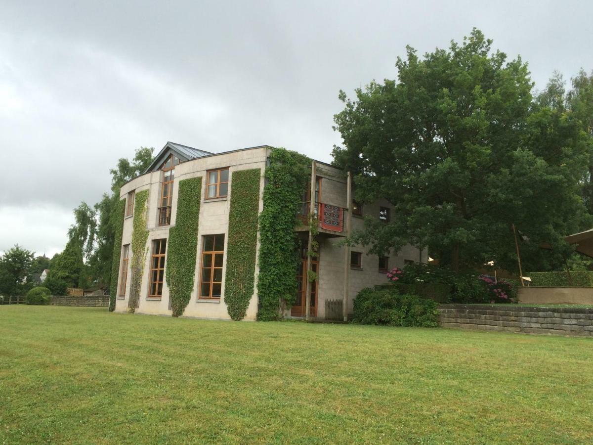 ラ・ウルプ Le Jardin Des Sources Bed & Breakfast エクステリア 写真