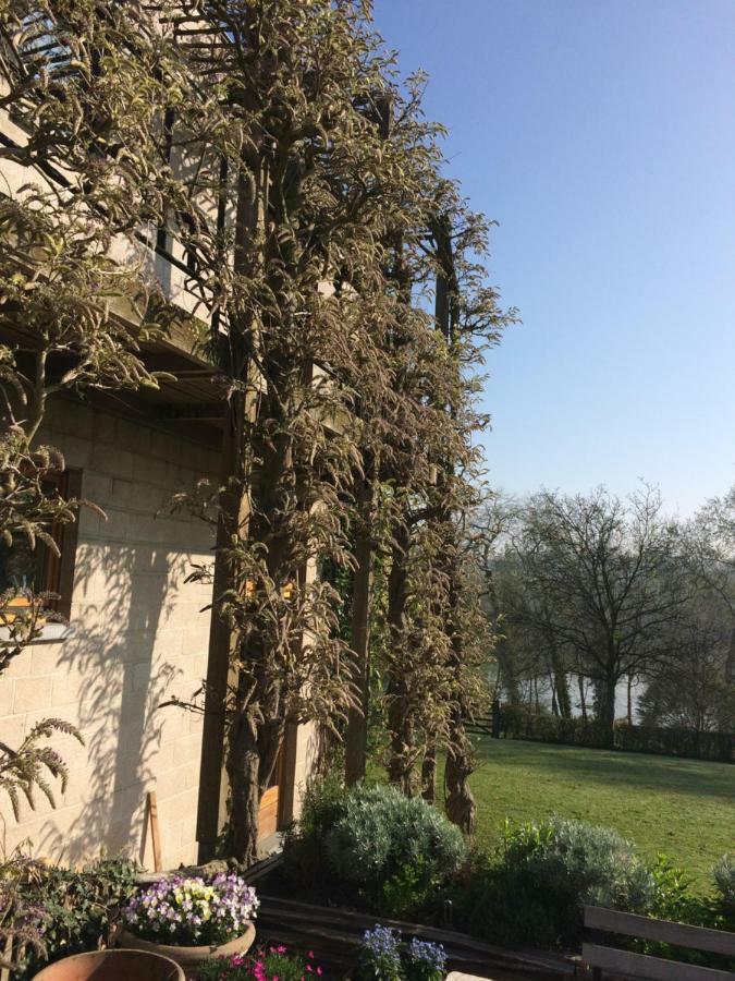 ラ・ウルプ Le Jardin Des Sources Bed & Breakfast エクステリア 写真