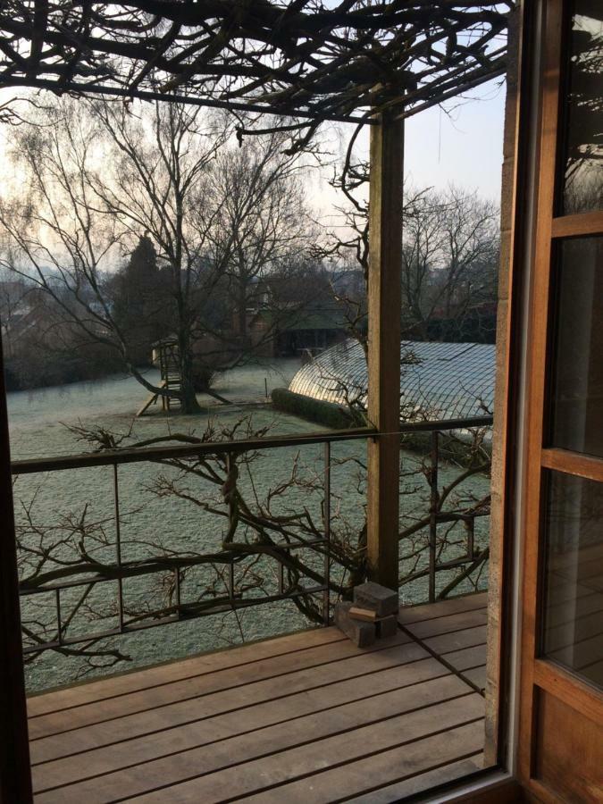 ラ・ウルプ Le Jardin Des Sources Bed & Breakfast エクステリア 写真